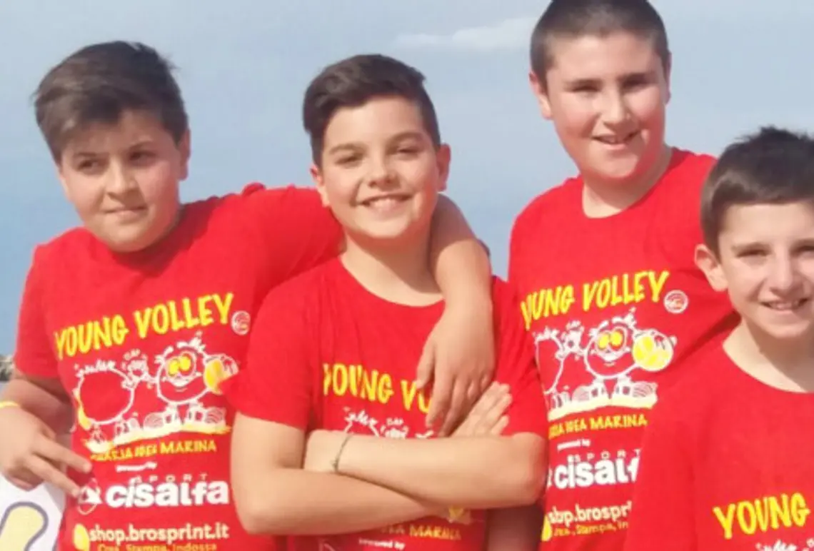 YOUNG VOLLEY YOUNG VOLLEY