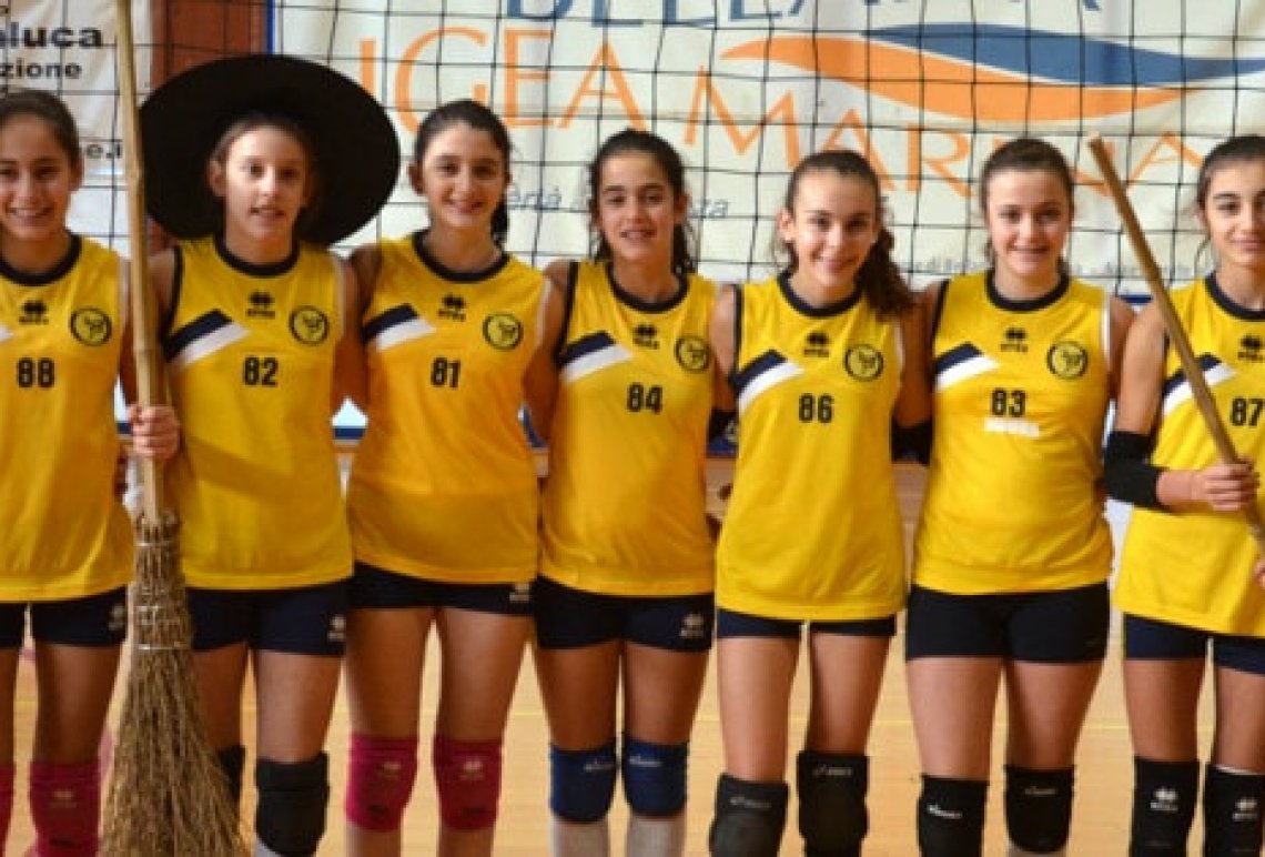 HAPPYFANIA VOLLEY 2018 HAPPYFANIA VOLLEY 2018