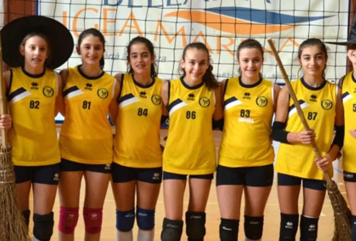 HAPPYFANIA VOLLEY 2018 HAPPYFANIA VOLLEY 2018