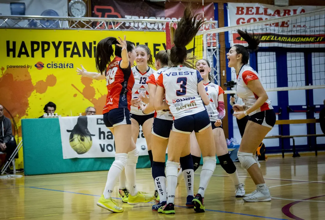 HAPPYFANIA VOLLEY 2020 HAPPYFANIA VOLLEY 2020