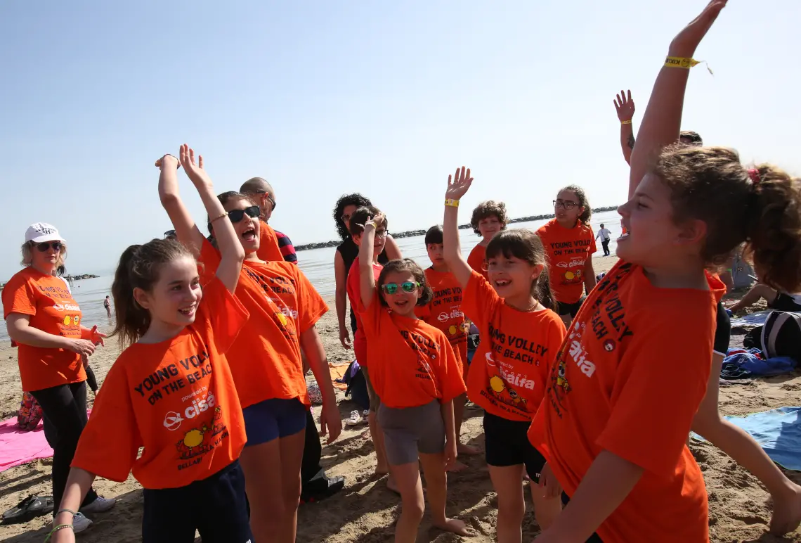 YOUNG VOLLEY ON THE BEACH LUGLIO