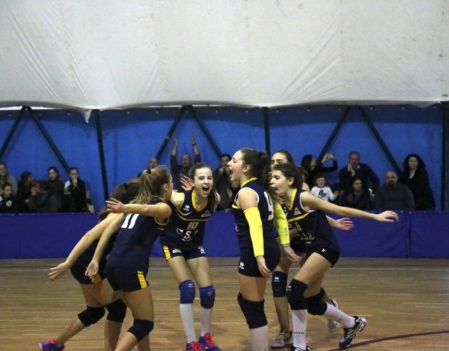6° HAPPYFANIA VOLLEY 6° HAPPYFANIA VOLLEY