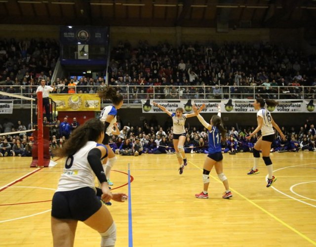 6° HAPPYFANIA VOLLEY 6° HAPPYFANIA VOLLEY