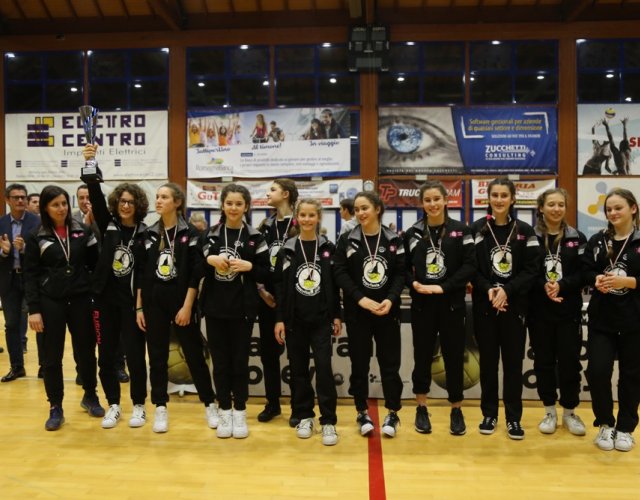 6° HAPPYFANIA VOLLEY 6° HAPPYFANIA VOLLEY