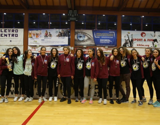 6° HAPPYFANIA VOLLEY 6° HAPPYFANIA VOLLEY