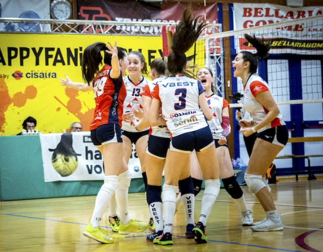 7° HAPPYFANIA VOLLEY 7° HAPPYFANIA VOLLEY