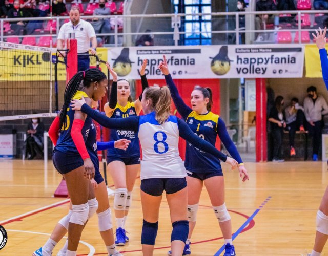 9° HAPPYFANIA VOLLEY