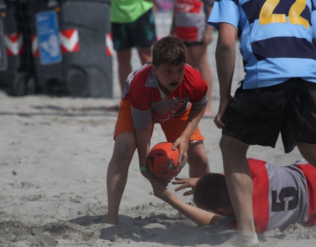 BEACH RUGBY