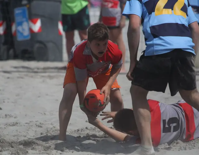 BEACH RUGBY