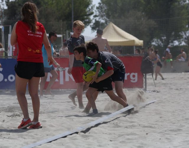 BEACH RUGBY