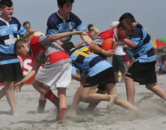 BEACH RUGBY