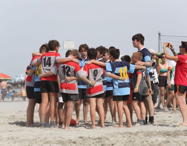 BEACH RUGBY