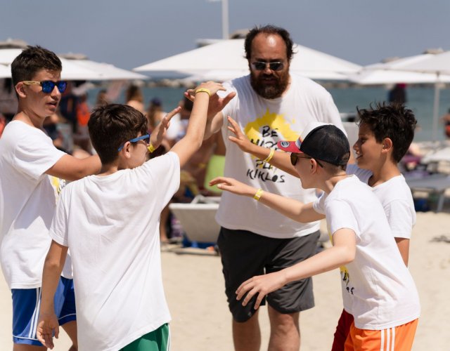 BEACH VOLLEY