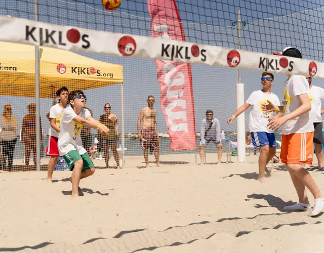 BEACH VOLLEY