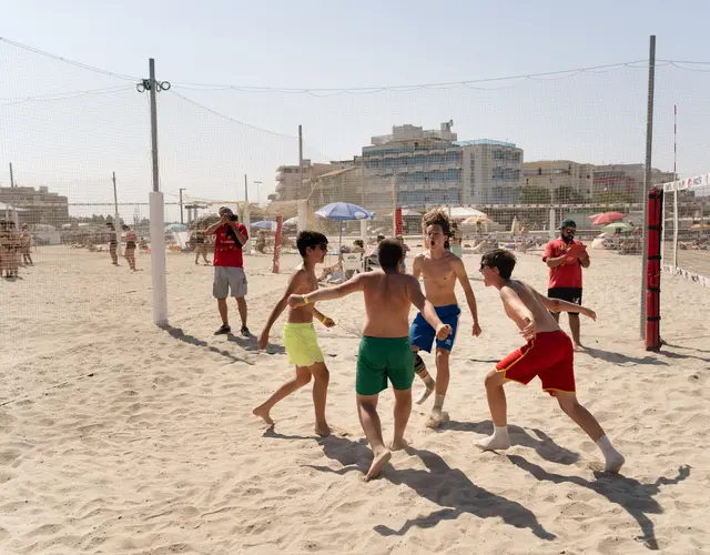 BEACH VOLLEY