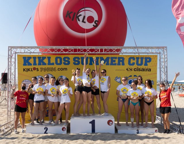 BEACH VOLLEY