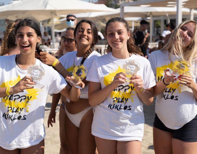 BEACH VOLLEY