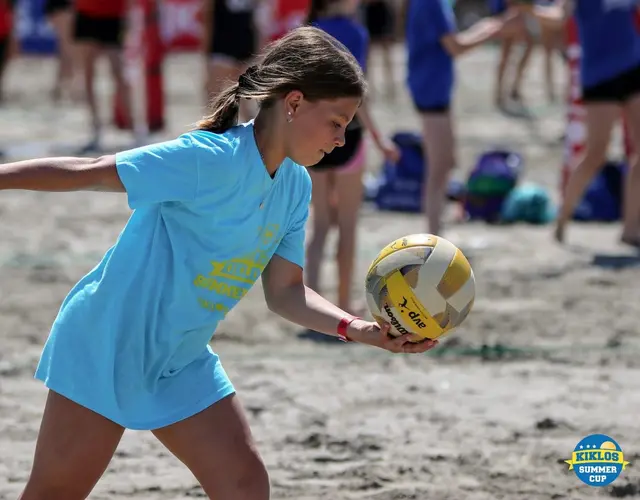 BEACH VOLLEY