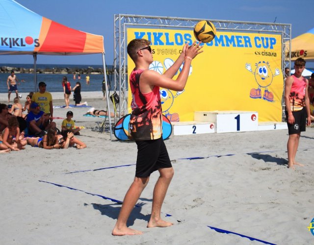 BEACH VOLLEY
