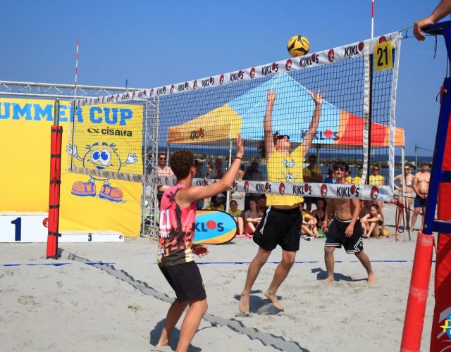 BEACH VOLLEY