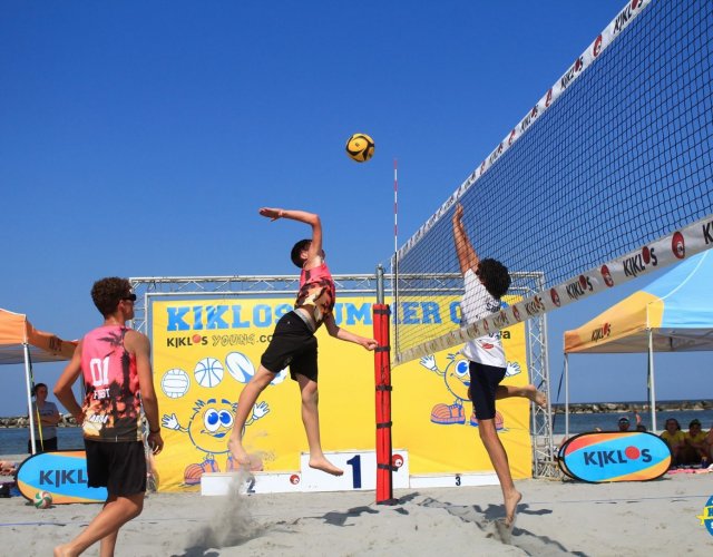 BEACH VOLLEY