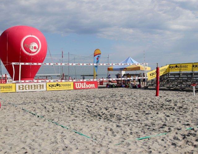 BEACH VOLLEY