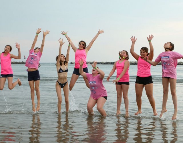 BEACH VOLLEY