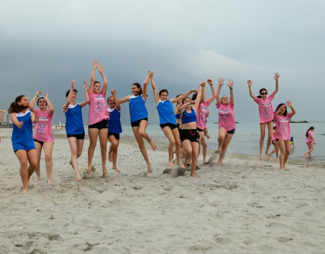 BEACH VOLLEY