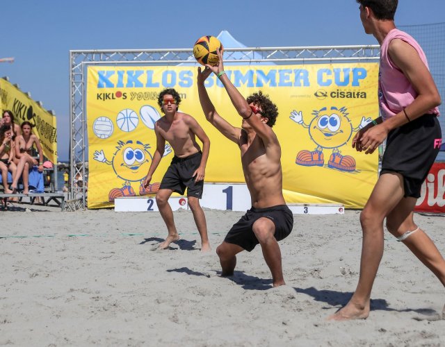 BEACH VOLLEY