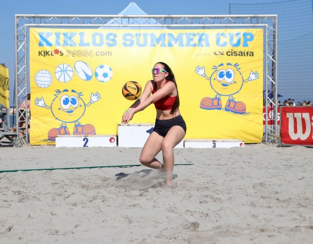 BEACH VOLLEY