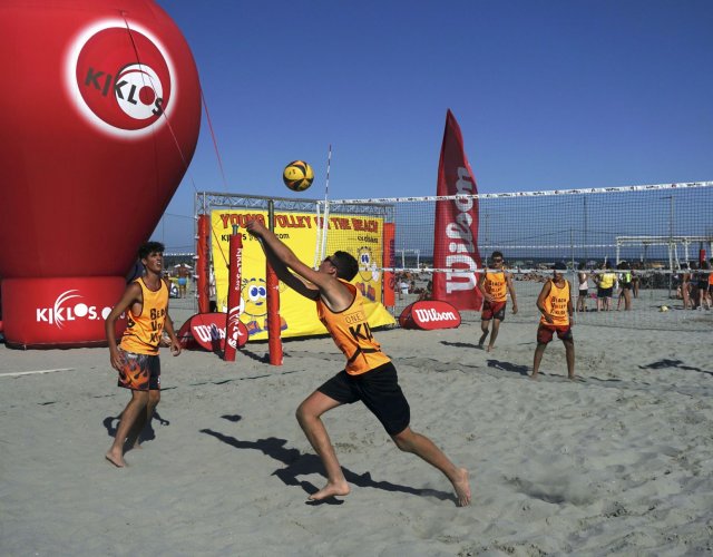 YOUNG VOLLEY ON THE BEACH - LUGLIO
