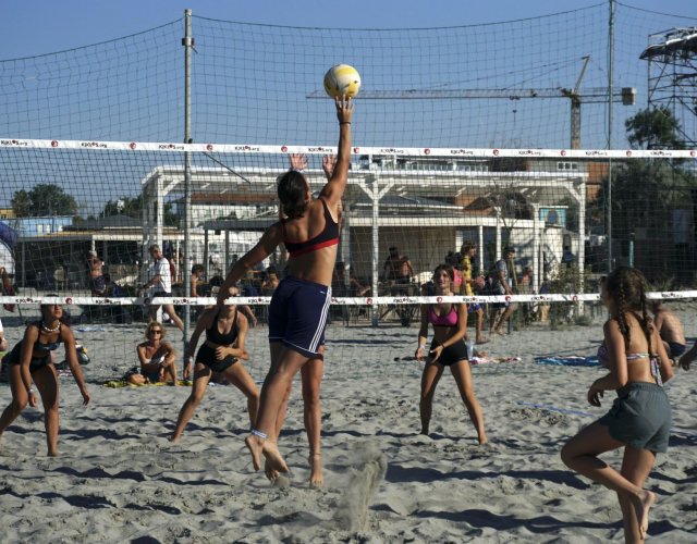 YOUNG VOLLEY ON THE BEACH - LUGLIO