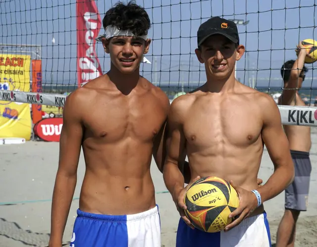 YOUNG VOLLEY ON THE BEACH - LUGLIO