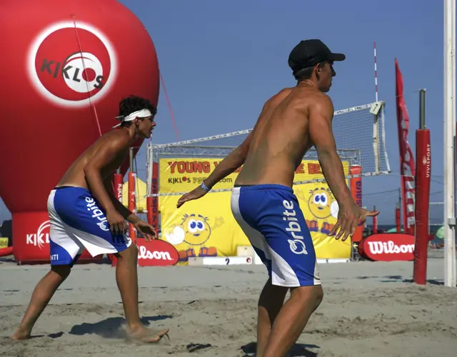 YOUNG VOLLEY ON THE BEACH - LUGLIO