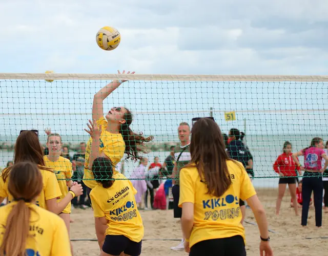 21° YOUNG VOLLEY ON THE BEACH