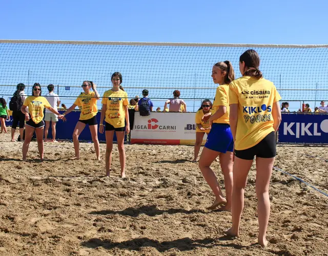 21° YOUNG VOLLEY ON THE BEACH