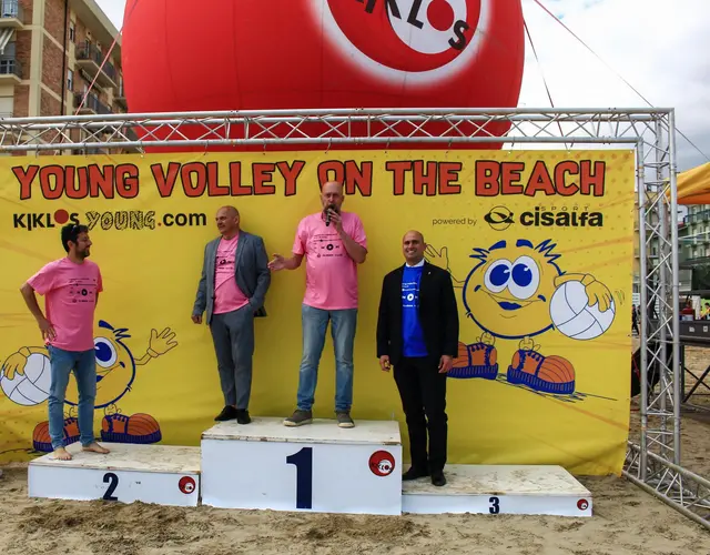 21° YOUNG VOLLEY ON THE BEACH