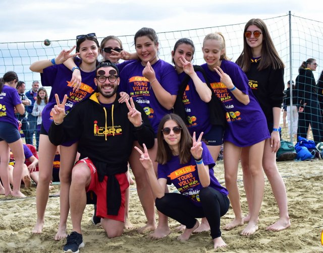 22° YOUNG VOLLEY ON THE BEACH 22° YOUNG VOLLEY ON THE BEACH