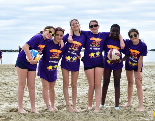 22° YOUNG VOLLEY ON THE BEACH 22° YOUNG VOLLEY ON THE BEACH