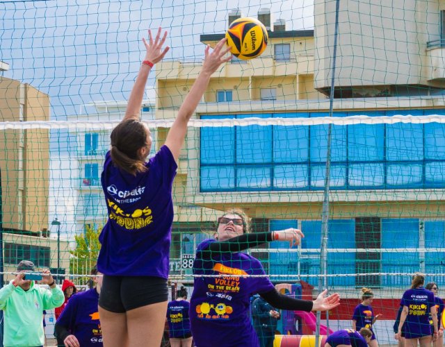 22° YOUNG VOLLEY ON THE BEACH 22° YOUNG VOLLEY ON THE BEACH