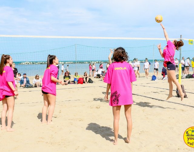 22° YOUNG VOLLEY ON THE BEACH 22° YOUNG VOLLEY ON THE BEACH
