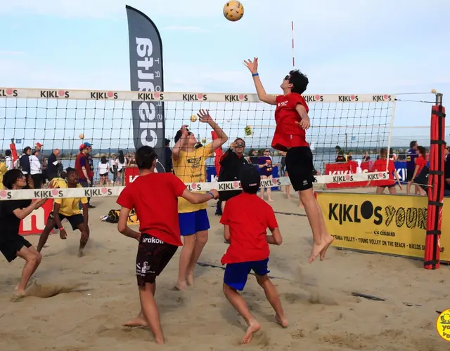 22° YOUNG VOLLEY ON THE BEACH