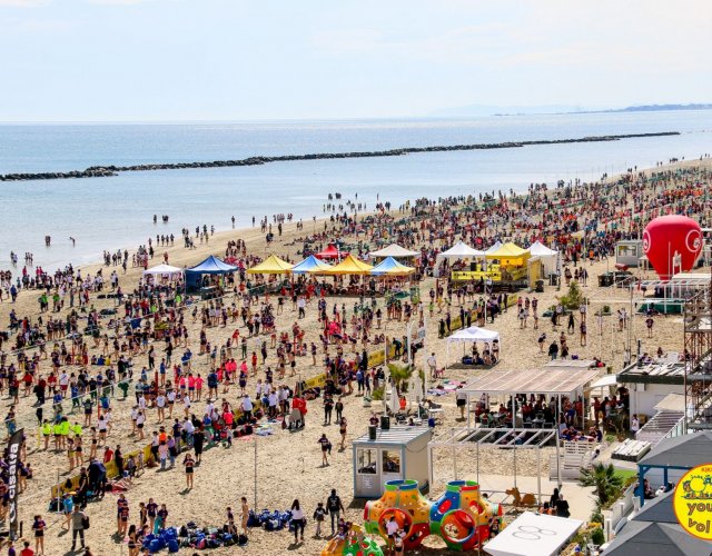 22° YOUNG VOLLEY ON THE BEACH 22° YOUNG VOLLEY ON THE BEACH