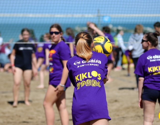22° YOUNG VOLLEY ON THE BEACH 22° YOUNG VOLLEY ON THE BEACH