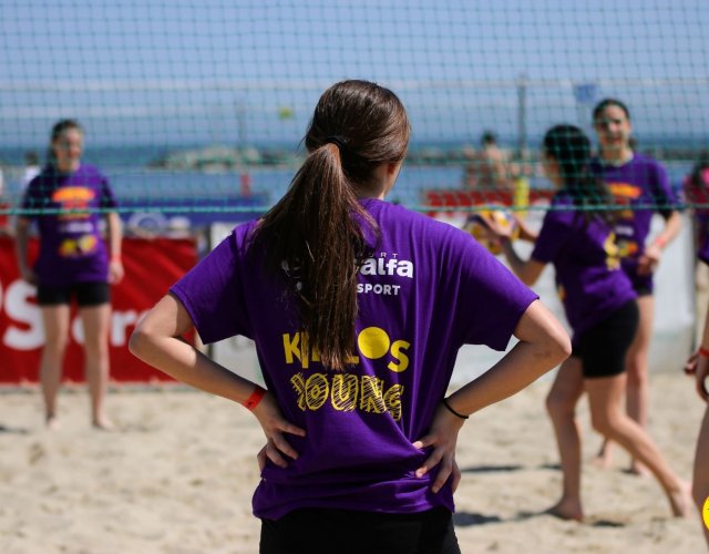 22° YOUNG VOLLEY ON THE BEACH 22° YOUNG VOLLEY ON THE BEACH