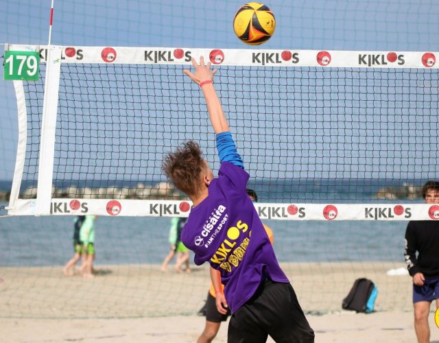 22° YOUNG VOLLEY ON THE BEACH 22° YOUNG VOLLEY ON THE BEACH