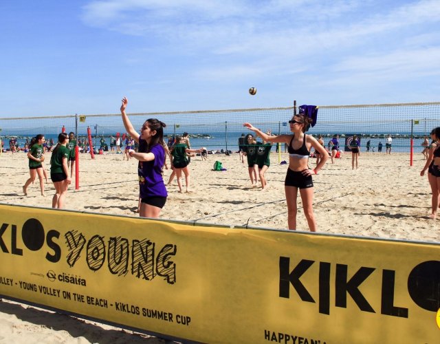 22° YOUNG VOLLEY ON THE BEACH 22° YOUNG VOLLEY ON THE BEACH