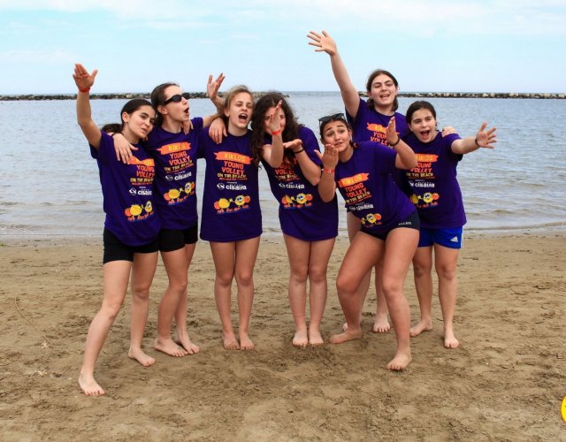 22° YOUNG VOLLEY ON THE BEACH 22° YOUNG VOLLEY ON THE BEACH
