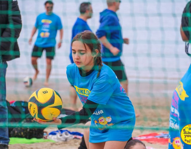 23° YOUNG VOLLEY ON THE BEACH