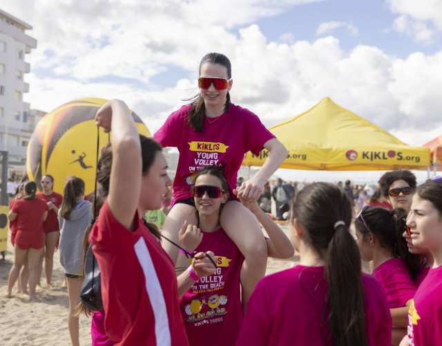 24° YOUNG VOLLEY ON THE BEACH 24° YOUNG VOLLEY ON THE BEACH